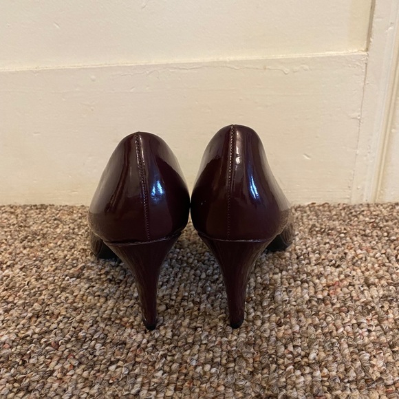 Merona Maroon Heels - Picture 2 of 4